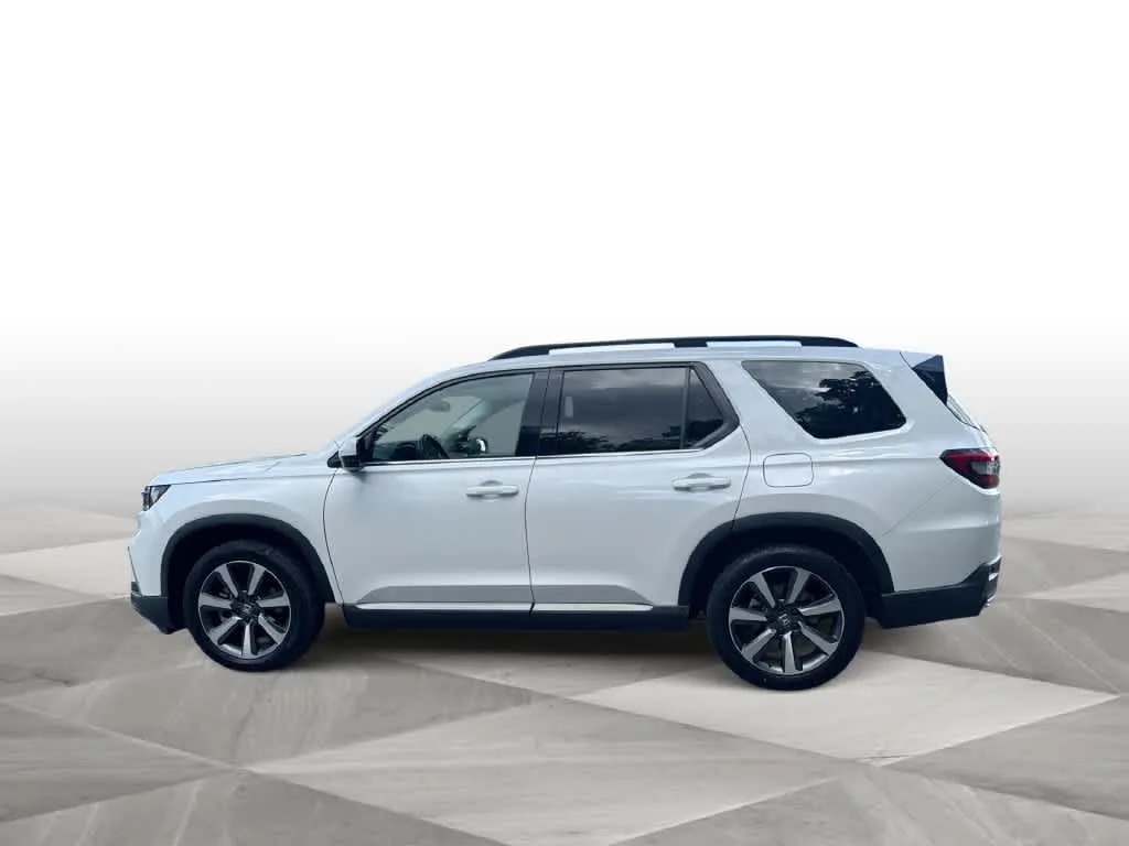 2024 Honda Pilot Touring photo 5