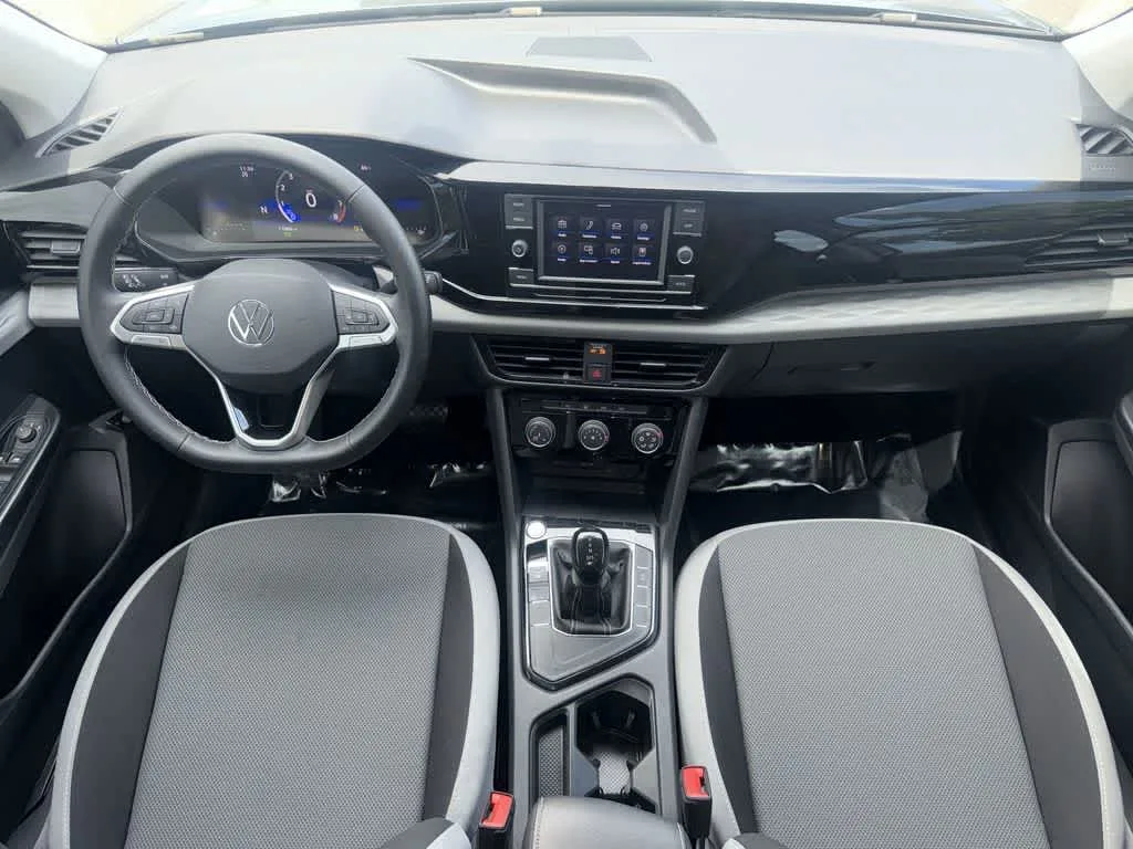 2023 Volkswagen Taos S photo 24