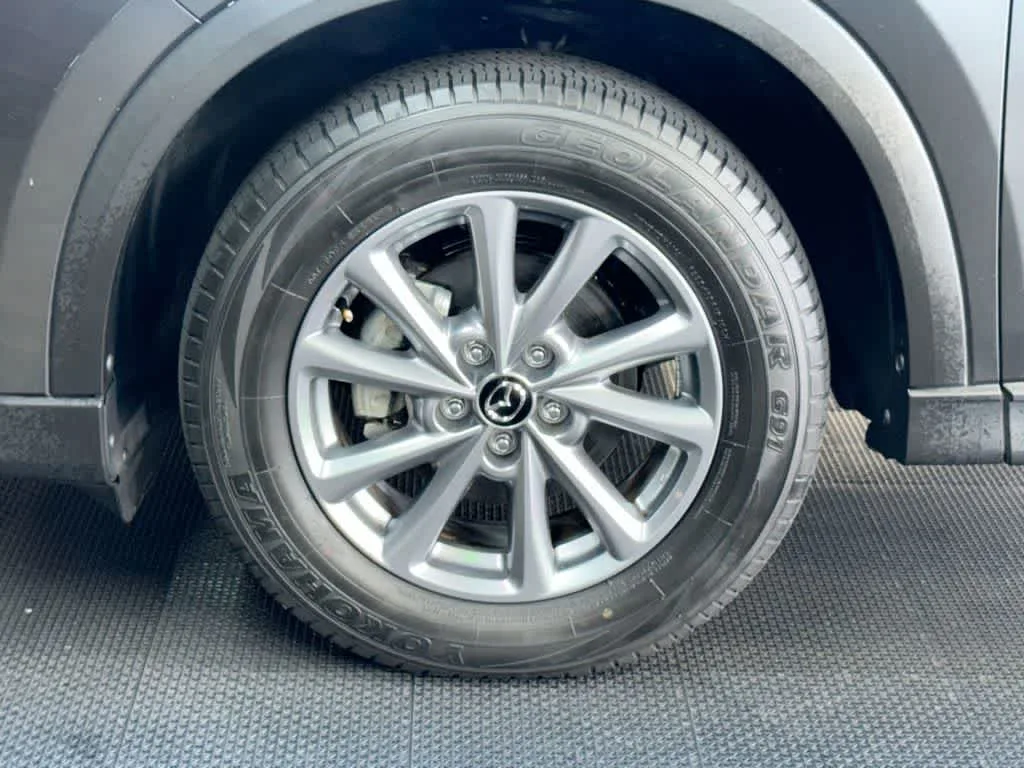 2023 Mazda CX-5 2.5 S Preferred Package photo 10