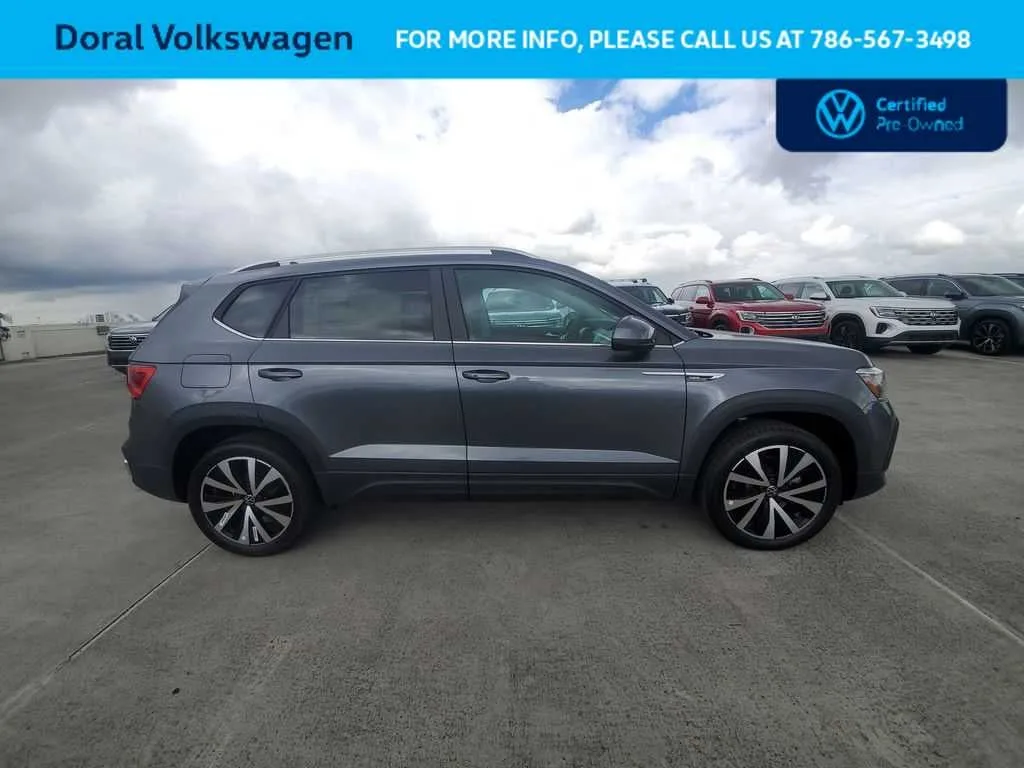 2024 Volkswagen Taos SE photo 12