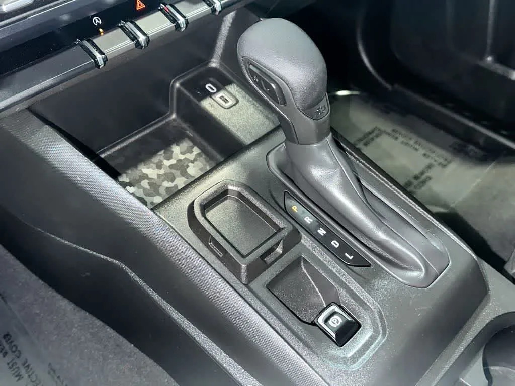 2023 Chevrolet Colorado 2WD Work Truck photo 21