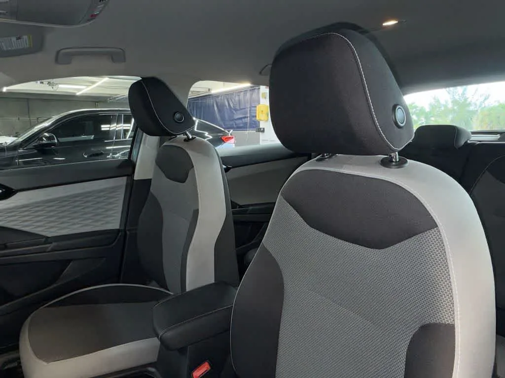 2023 Volkswagen Taos S photo 14