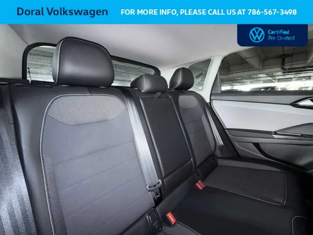 2022 Volkswagen Taos SE photo 26