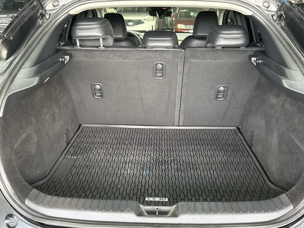 2024 Mazda CX-30 2.5 S Select Sport photo 25