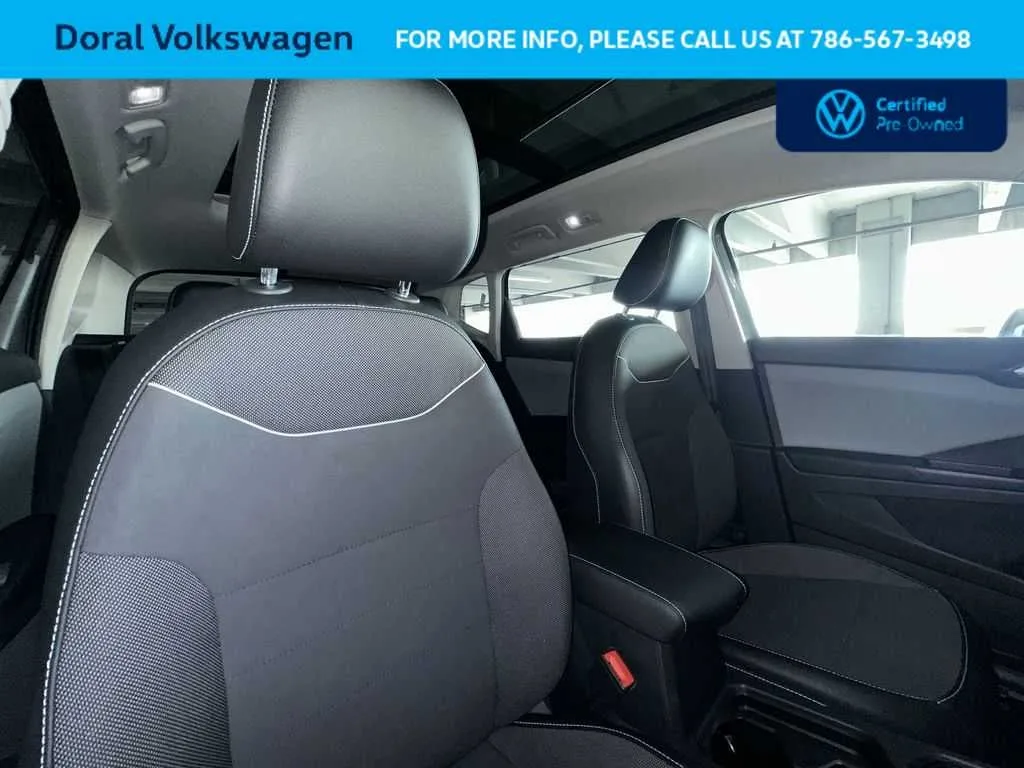 2023 Volkswagen Taos SE photo 27