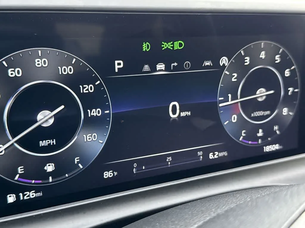2025 Kia Seltos EX photo 16