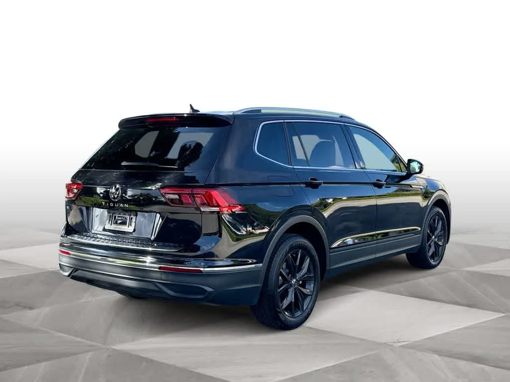 2024 Volkswagen Tiguan SE photo 8