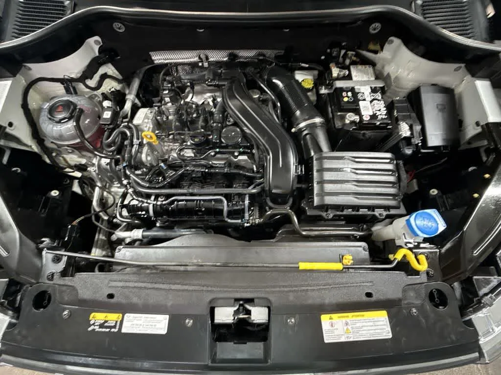2024 Volkswagen Taos S photo 12