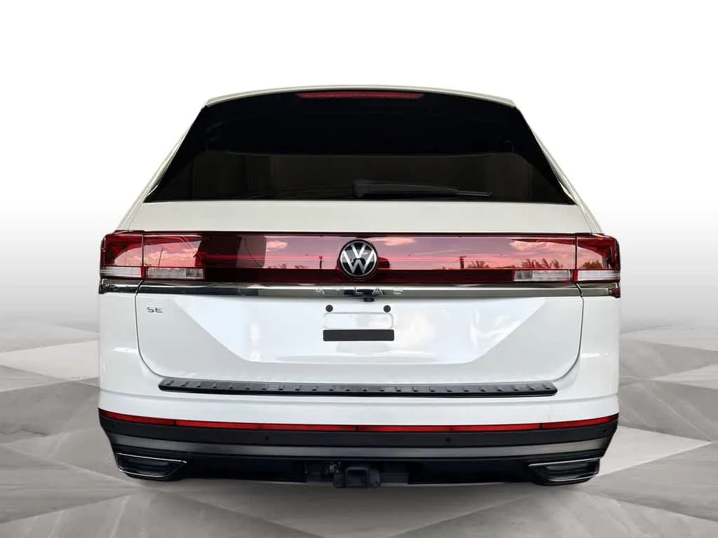 2026 Volkswagen Atlas 2.0T SE w/Technology photo 7