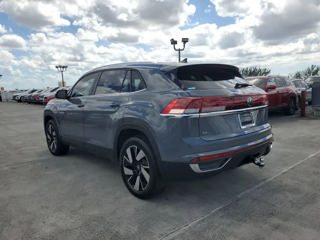 2024 Volkswagen Atlas Cross Sport 2.0T SE w/Technology photo 15