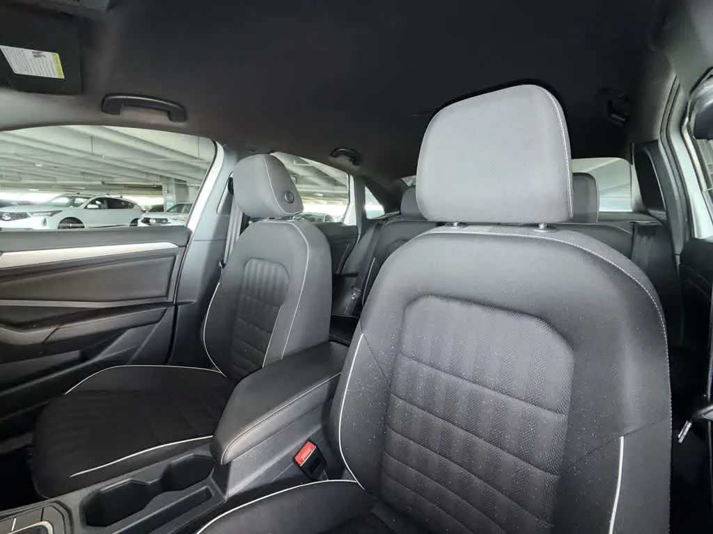 2023 Volkswagen Jetta Sport photo 14