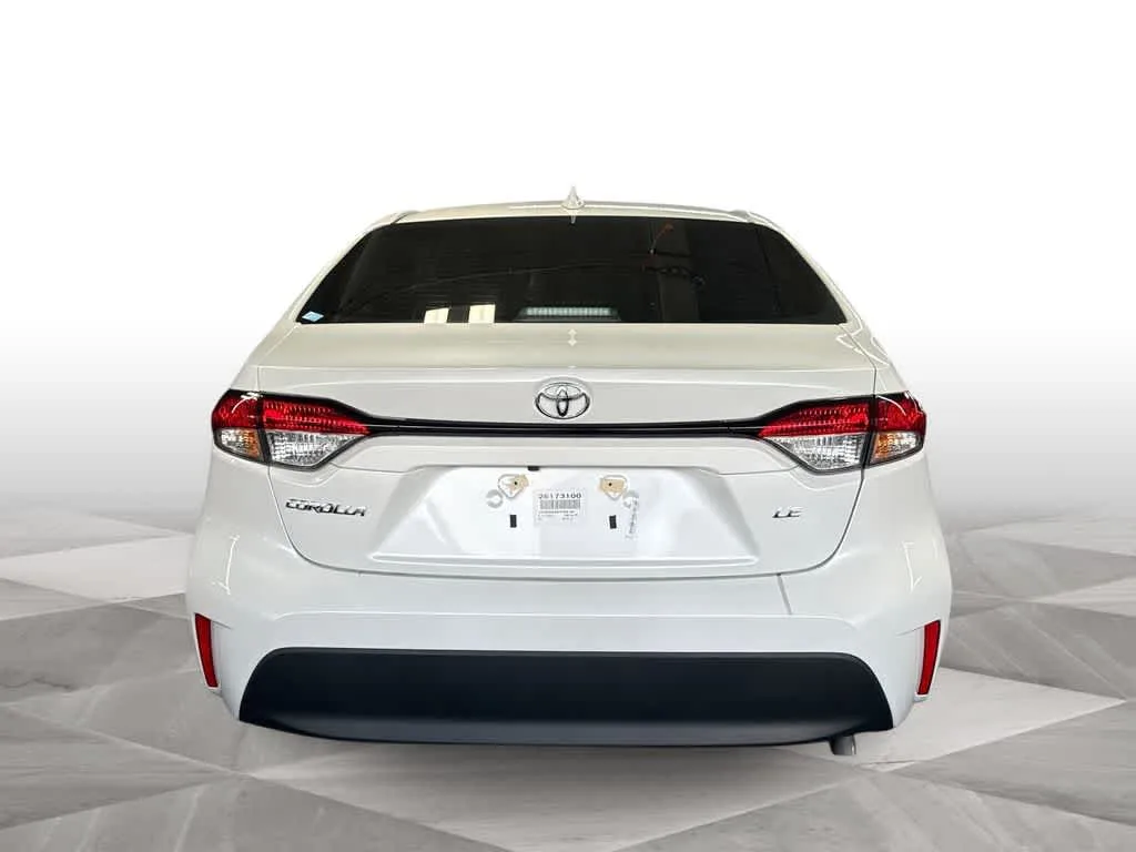 2026 Toyota Corolla LE photo 7