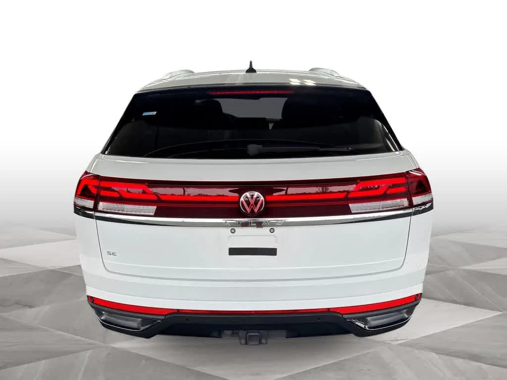 2024 Volkswagen Atlas Cross Sport 2.0T SE w/Technology photo 7