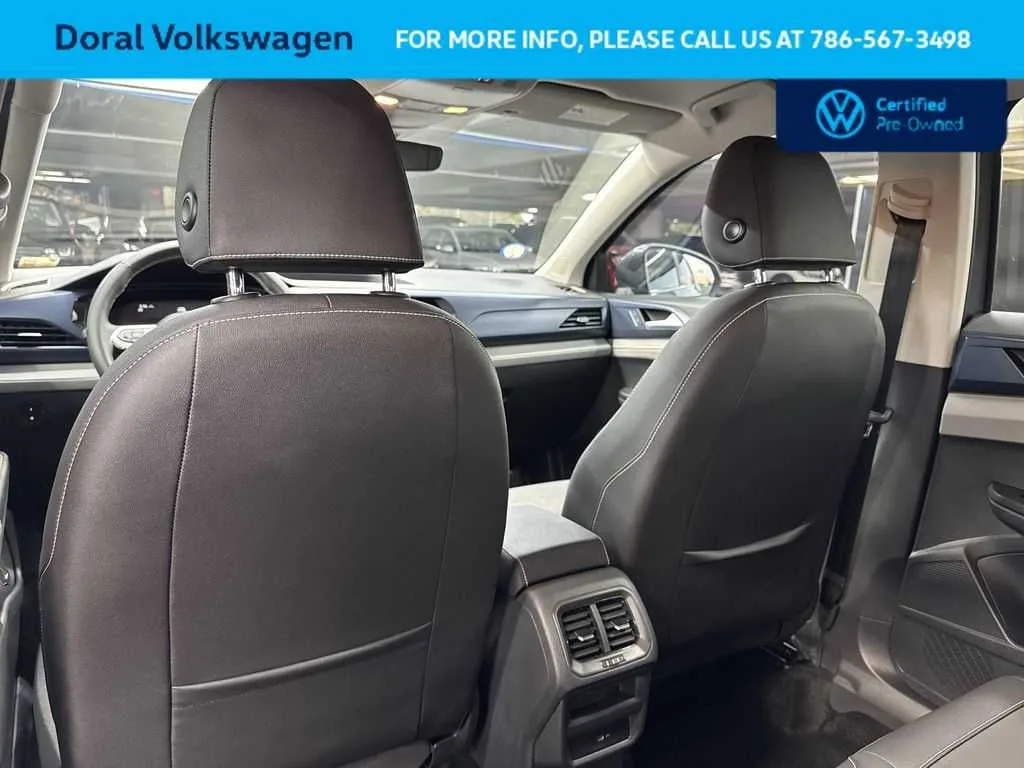 2024 Volkswagen Taos SE photo 28
