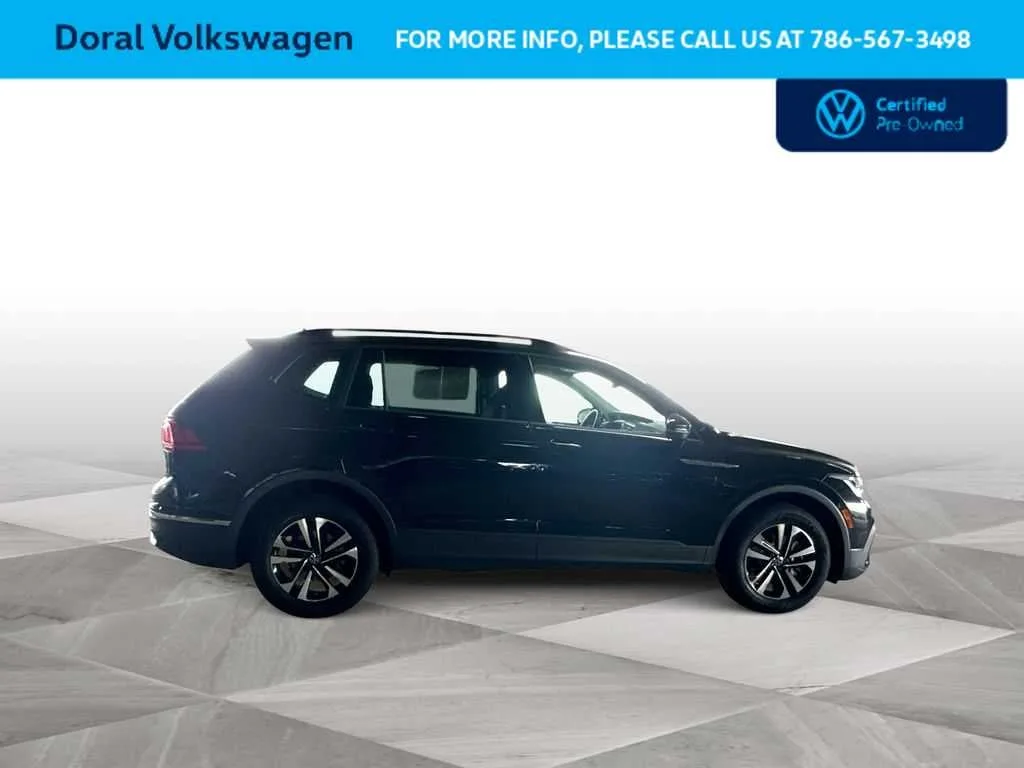 2023 Volkswagen Tiguan S photo 9