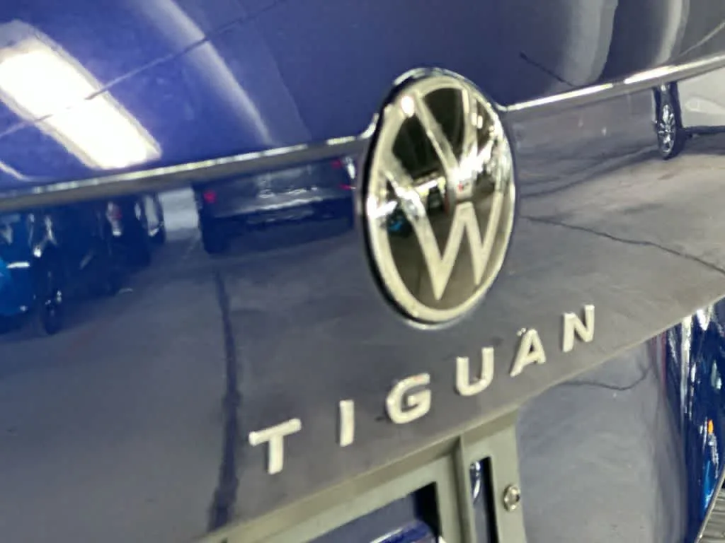 2024 Volkswagen Tiguan SE photo 10