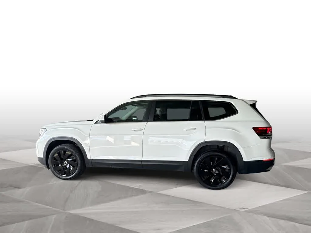 2024 Volkswagen Atlas 2.0T SE w/Technology photo 5