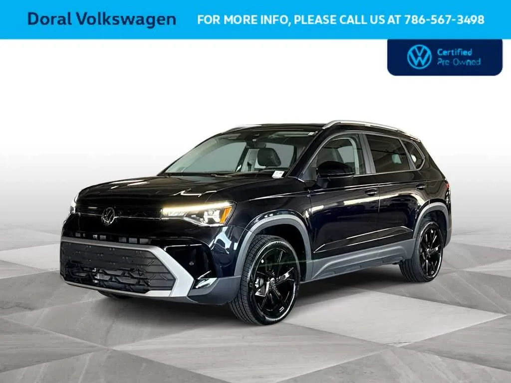 2025 Volkswagen Taos SE photo 4