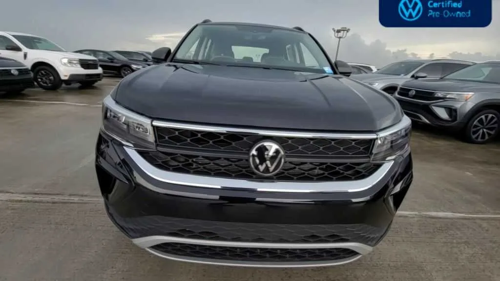 2023 Volkswagen Taos S photo 4