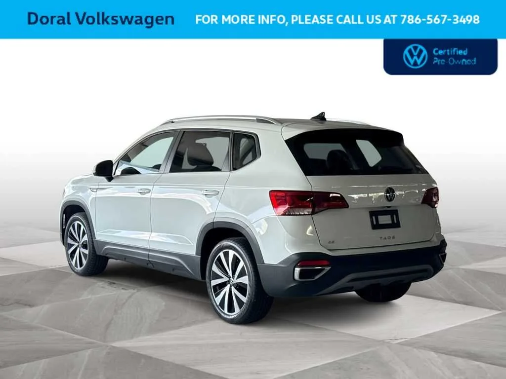 2023 Volkswagen Taos SE photo 6