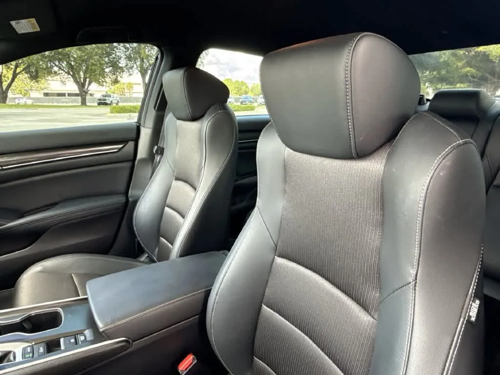 2022 Honda Accord Sport photo 14