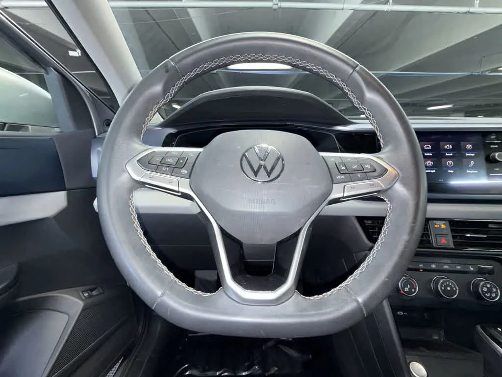 2022 Volkswagen Taos SE photo 15