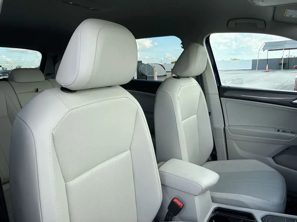 2023 Volkswagen Tiguan SE photo 27