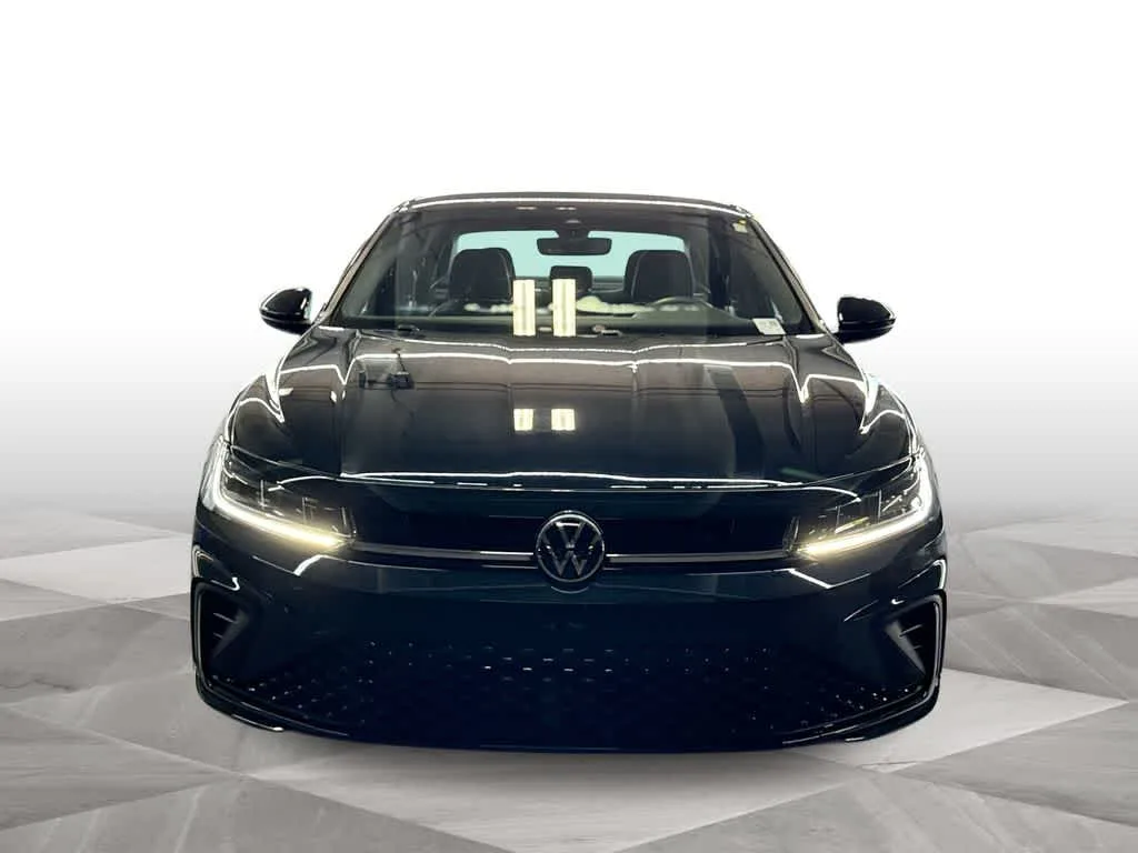 2026 Volkswagen Jetta Sport photo 3