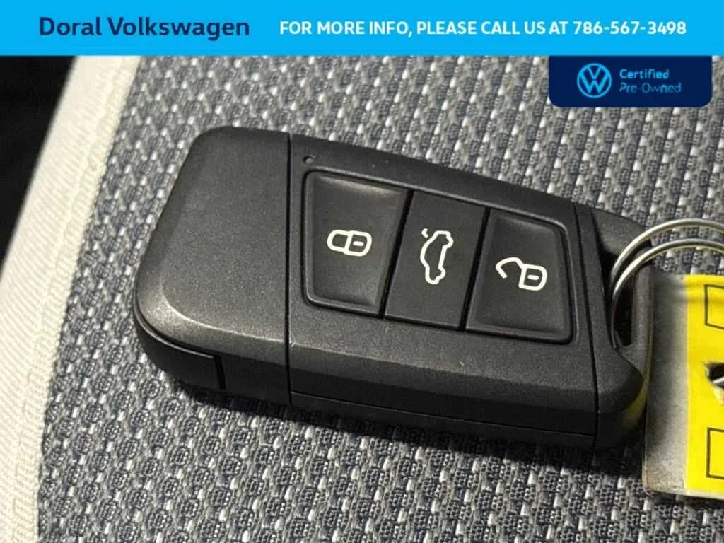 2025 Volkswagen Taos S photo 28