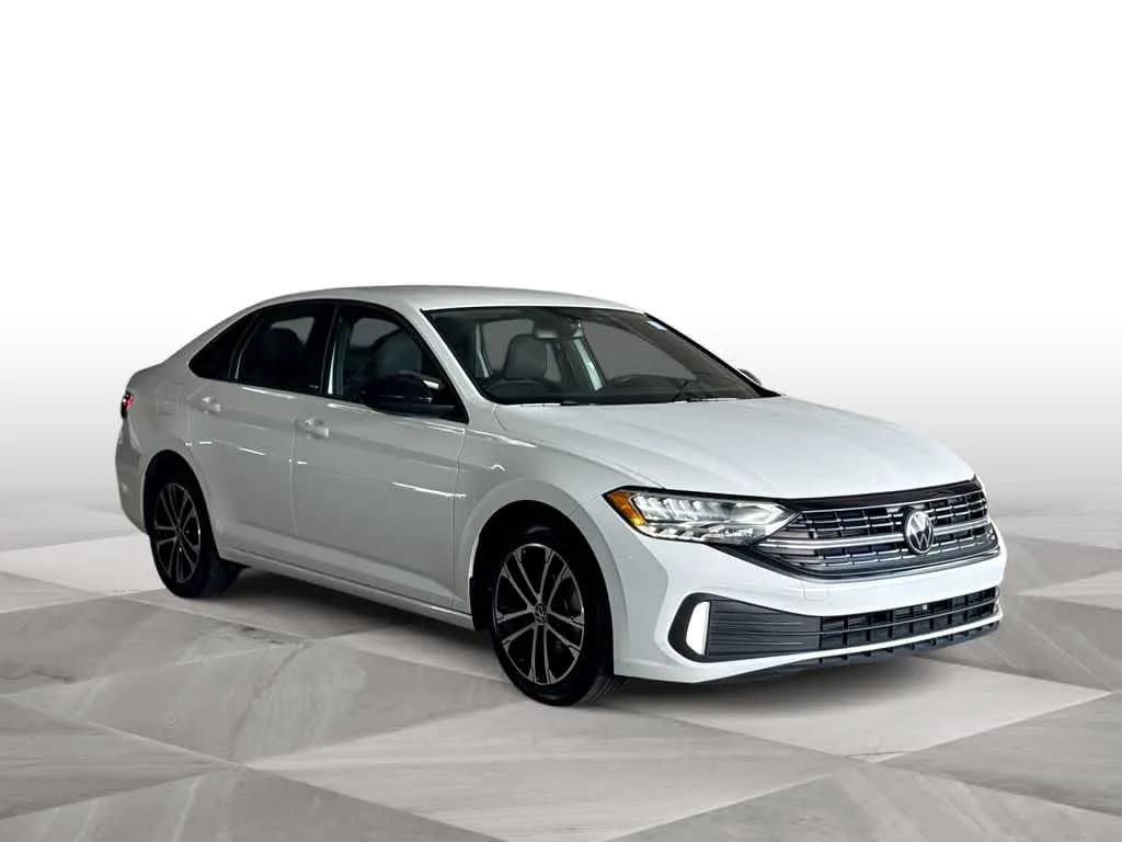 2023 Volkswagen Jetta Sport photo 2