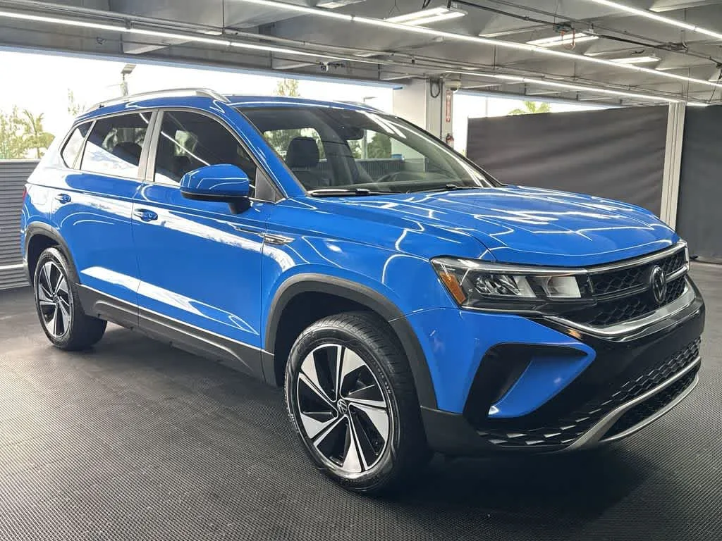 2024 Volkswagen Taos SE photo 11
