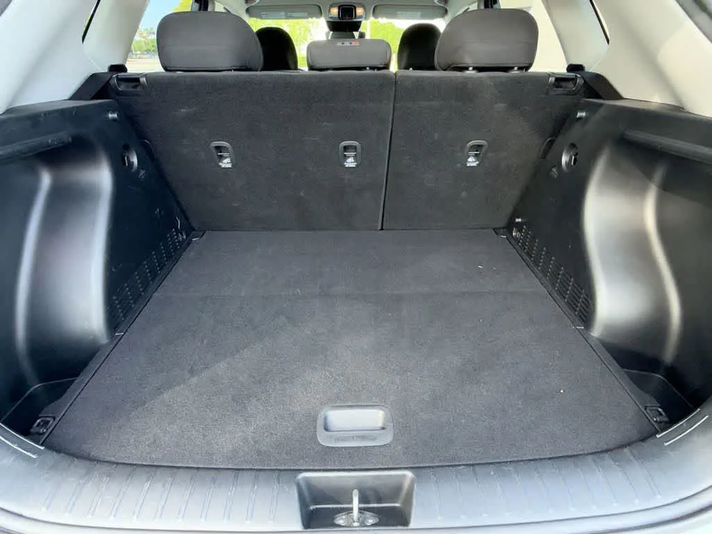 2024 Hyundai Kona SEL photo 24