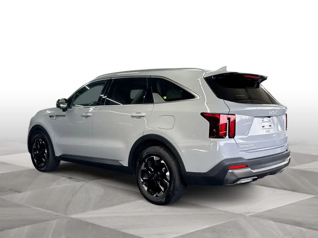 2025 Kia Sorento S photo 6