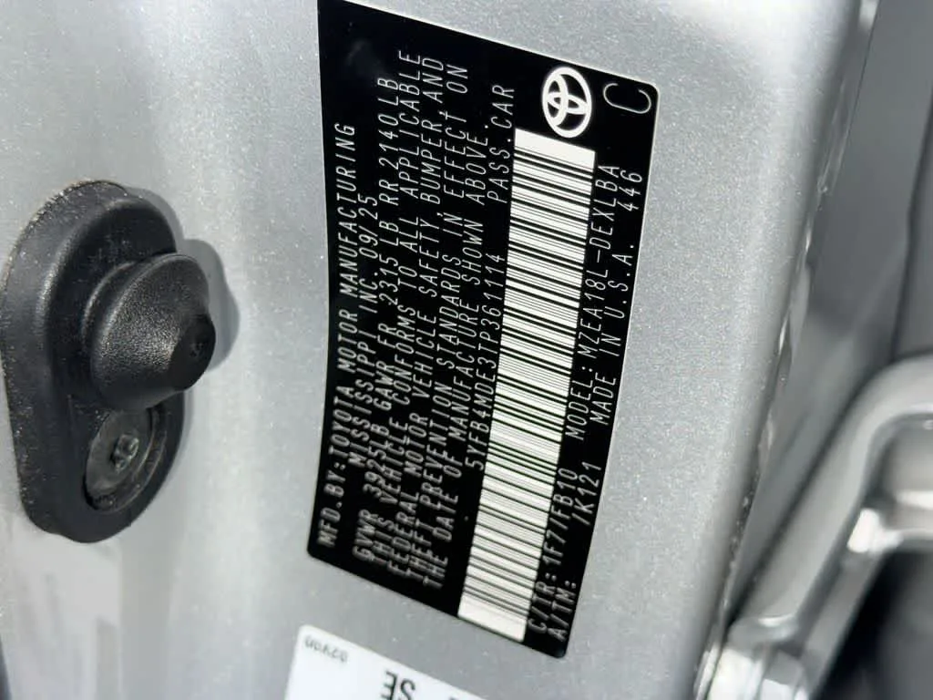 2026 Toyota Corolla LE photo 29