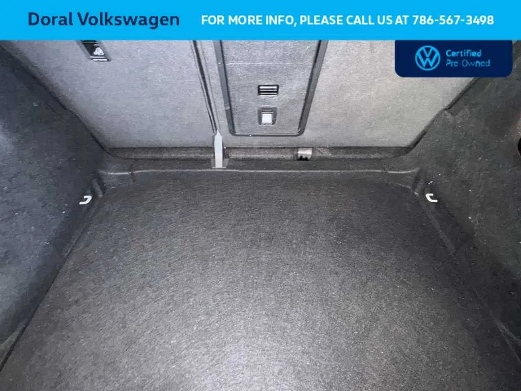 2022 Volkswagen Taos SE photo 25