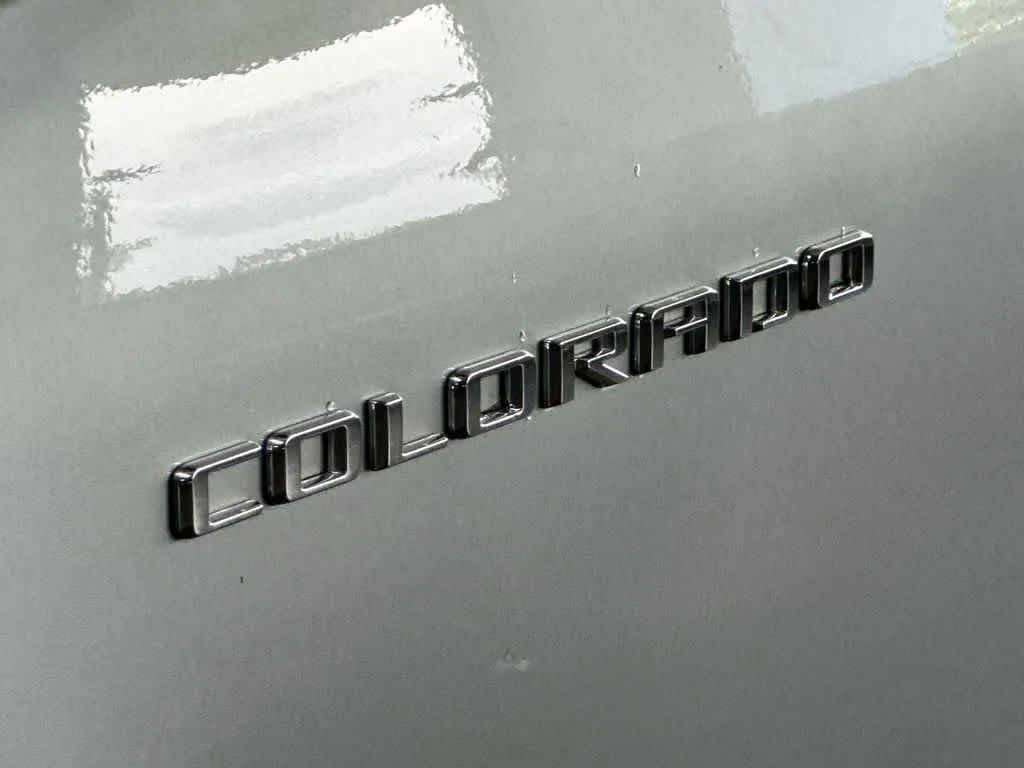 2023 Chevrolet Colorado 2WD Work Truck photo 10