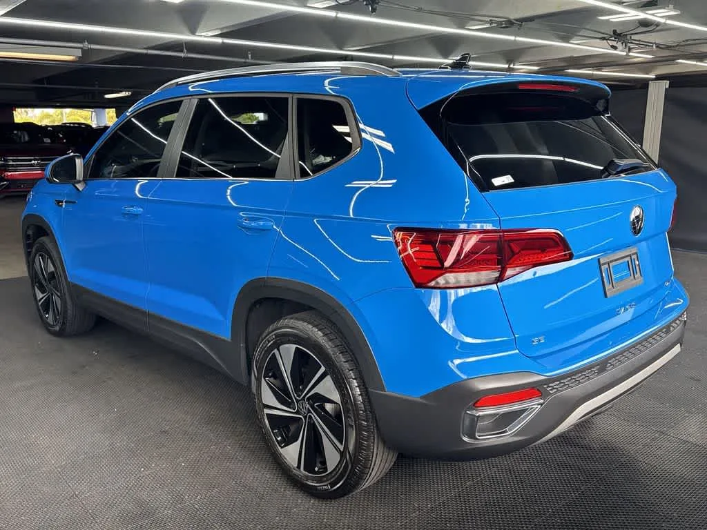 2024 Volkswagen Taos SE photo 15