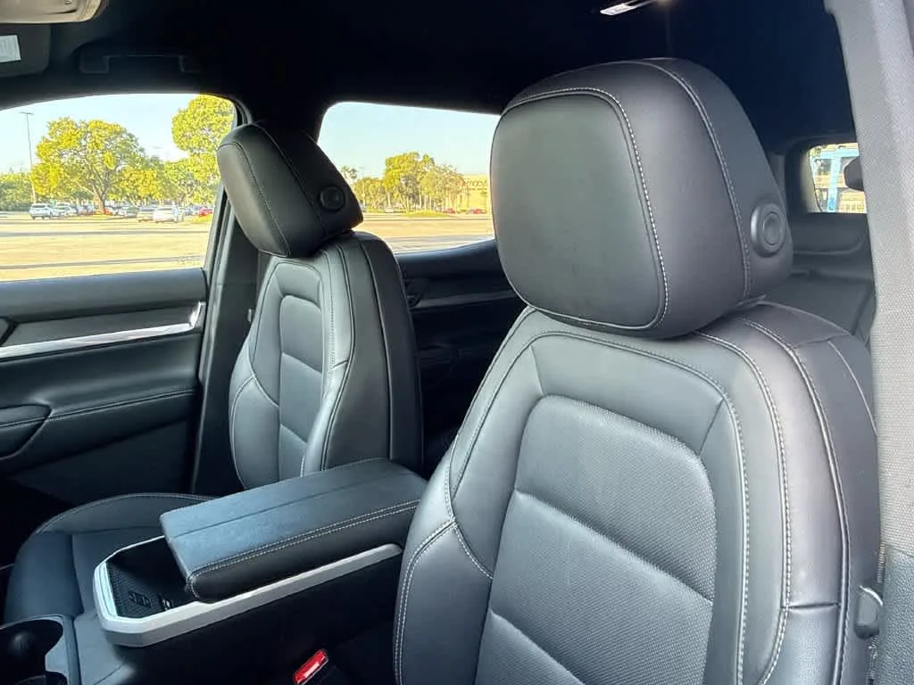 2026 GMC Terrain FWD Elevation photo 14