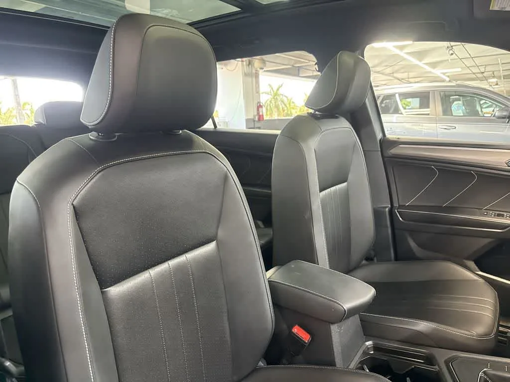 2023 Volkswagen Tiguan SE R-Line Black photo 27