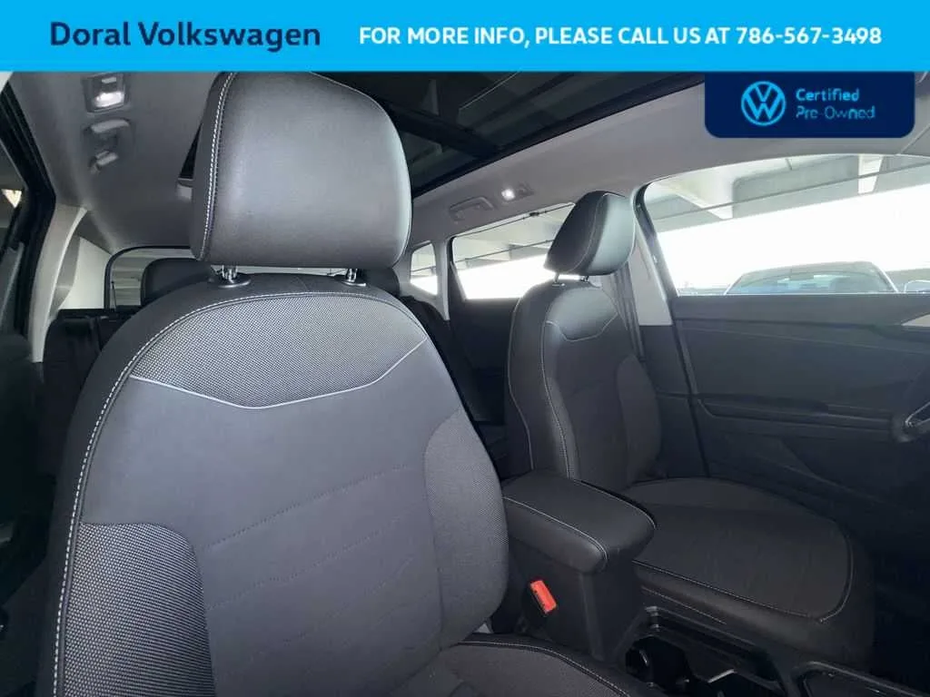 2025 Volkswagen Taos SE Black photo 27