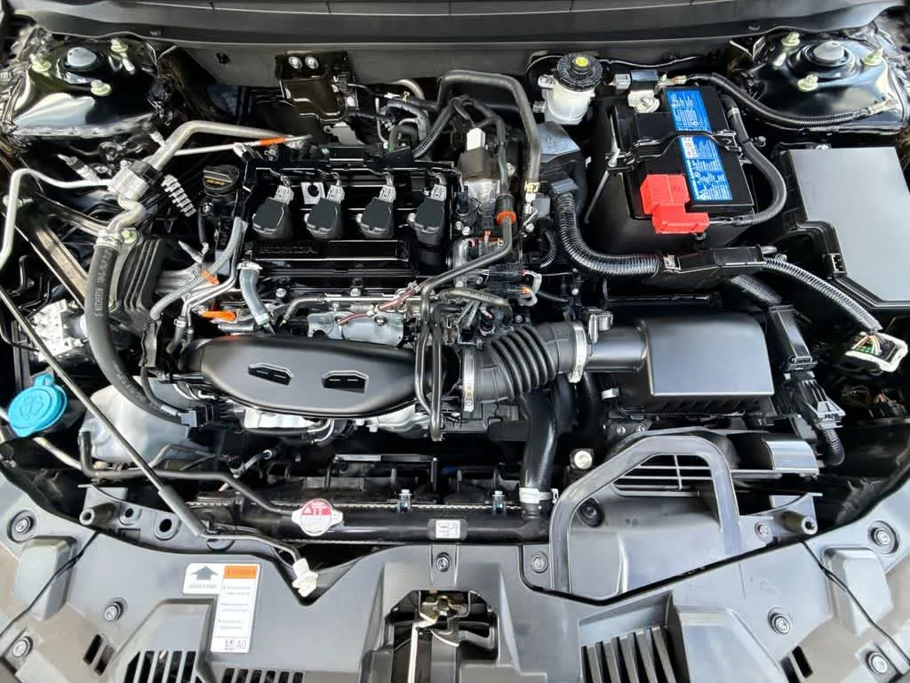 2023 Honda Accord LX photo 12