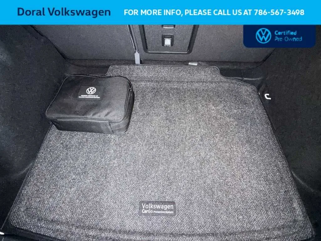 2023 Volkswagen Taos SE photo 25