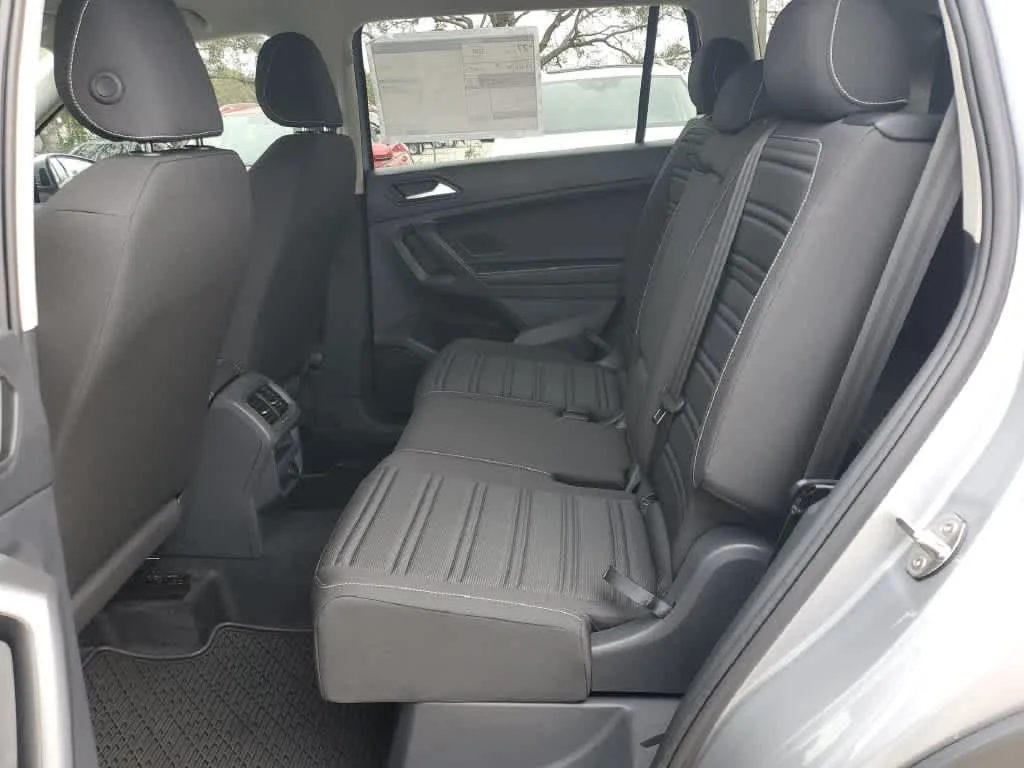 2024 Volkswagen Tiguan S photo 25