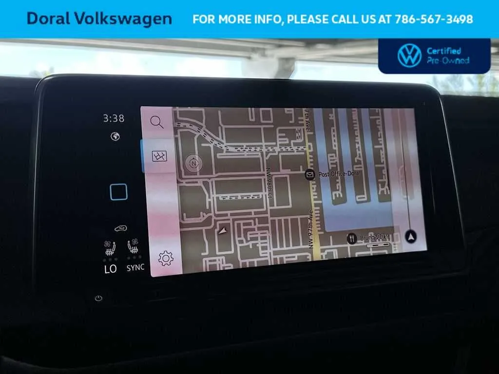 2025 Volkswagen Atlas Cross Sport 2.0T SEL R-Line Black photo 18