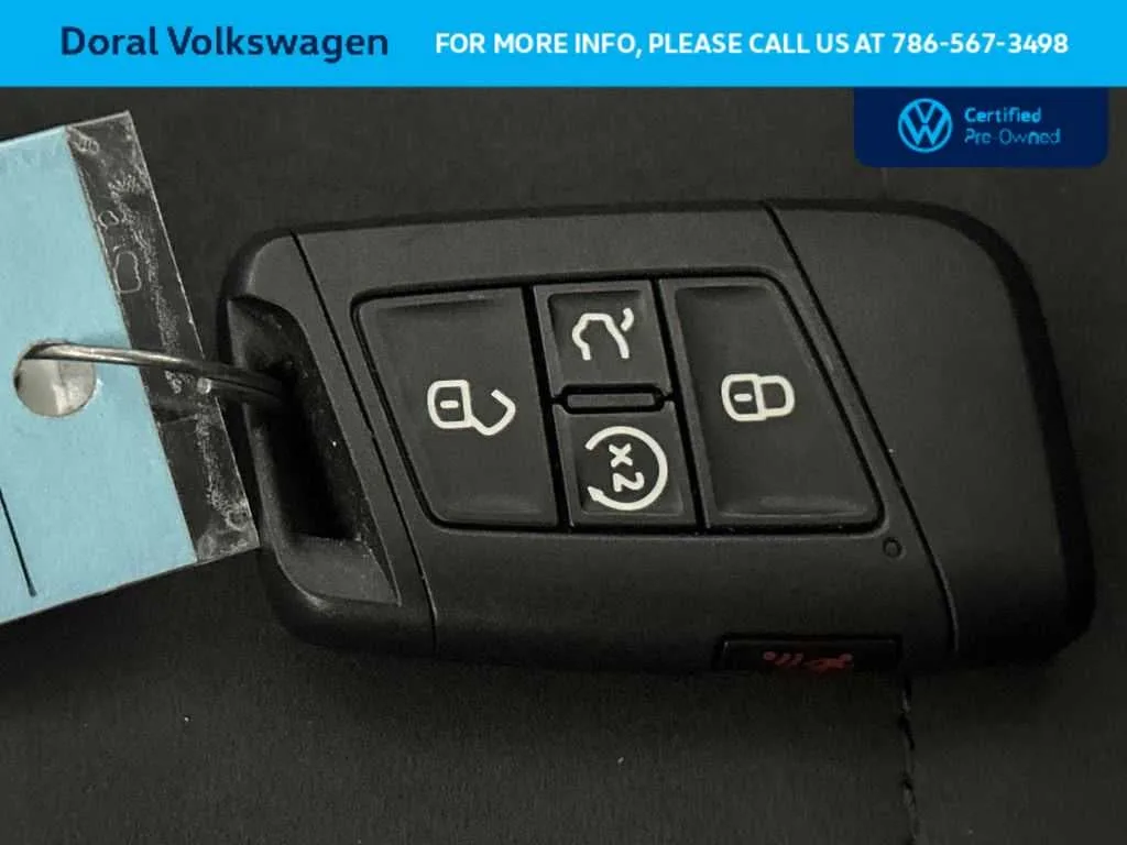 2023 Volkswagen Taos SE photo 28