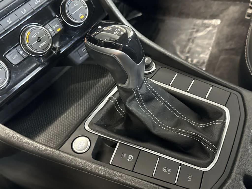 2022 Volkswagen Jetta SE photo 20