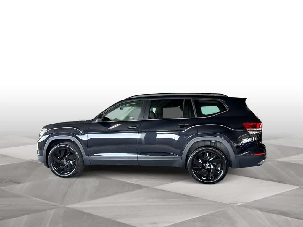 2026 Volkswagen Atlas 2.0T SE w/Technology photo 5