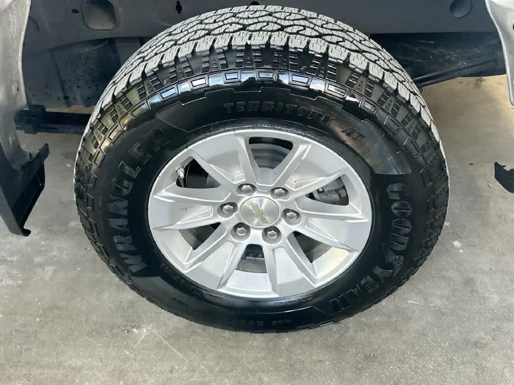 2021 Chevrolet Silverado 1500 LT photo 11