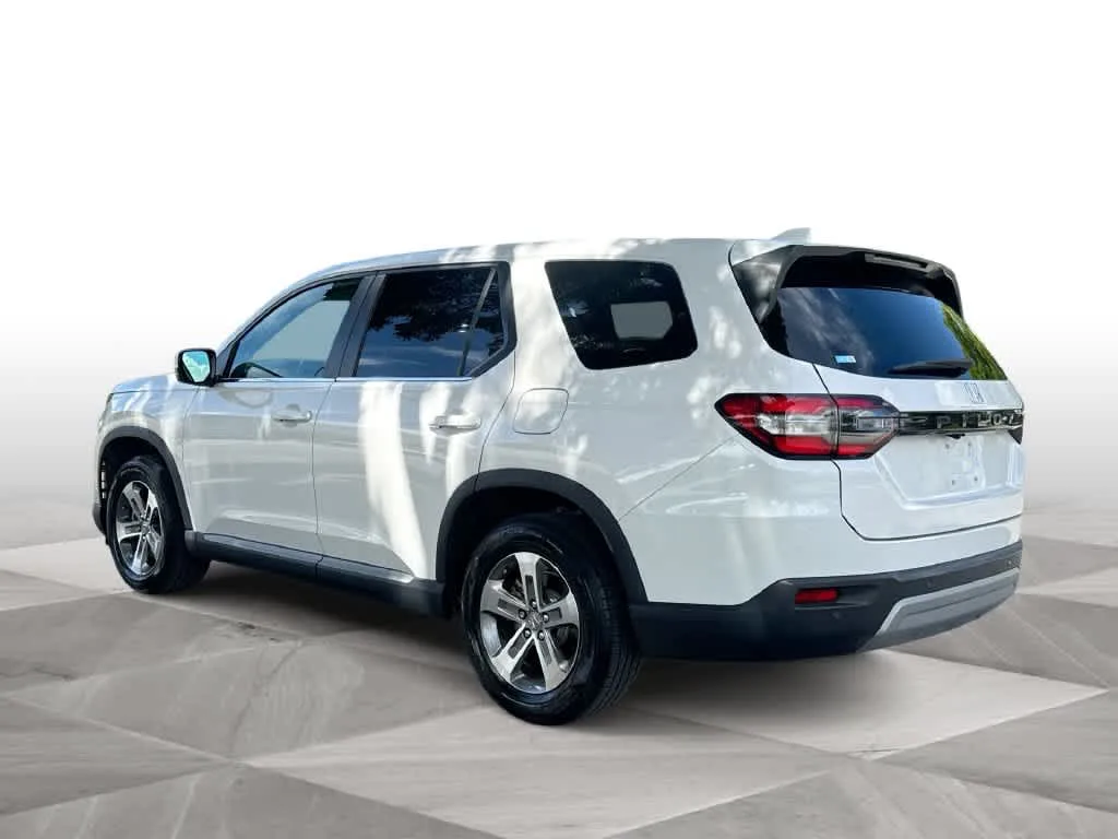 2025 Honda Pilot EX-L photo 6