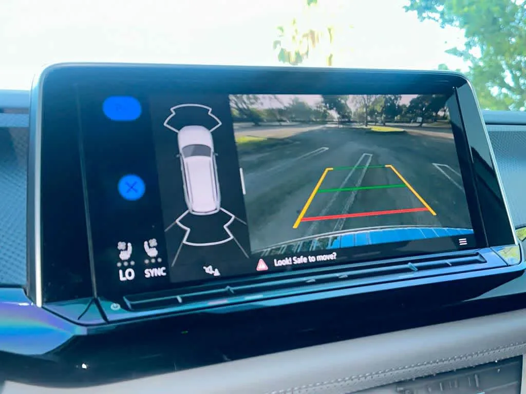 2024 Volkswagen Atlas 2.0T Peak Edition SE w/Technology photo 18